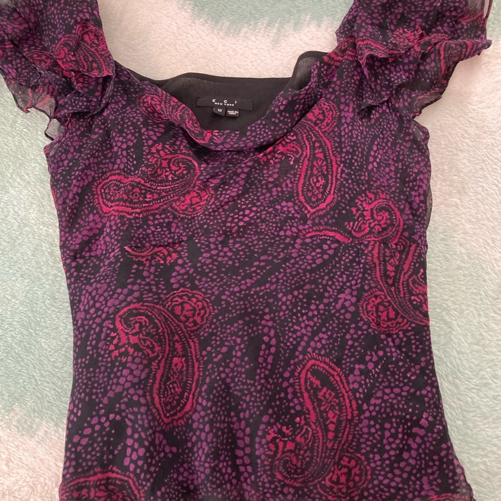Karen Kane Women's Black and Pink Paisley Top